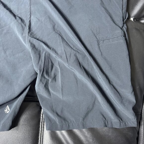 Volcom Men's Surf & Turf Hybrid Shorts Gray Flat Front 4-Way Stretch Size 36 - Picture 10 of 16
